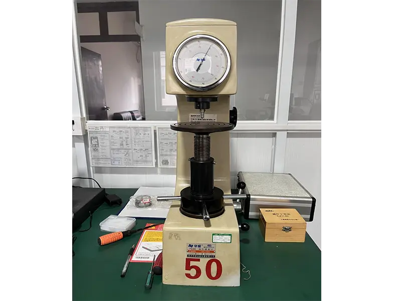 rockwell hardness tester